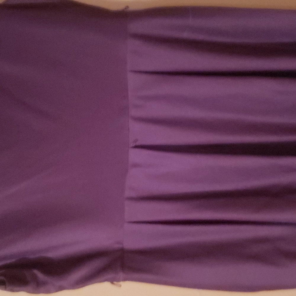 Dress - Picture 6 of 6